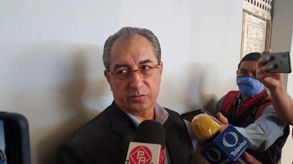 Comercios operan de manera ilegal con permisos duplicados: De la Rosa Segura