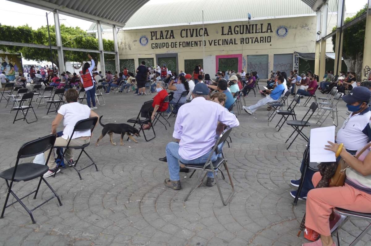 Sobredemanda de vacunas en Cuernavaca