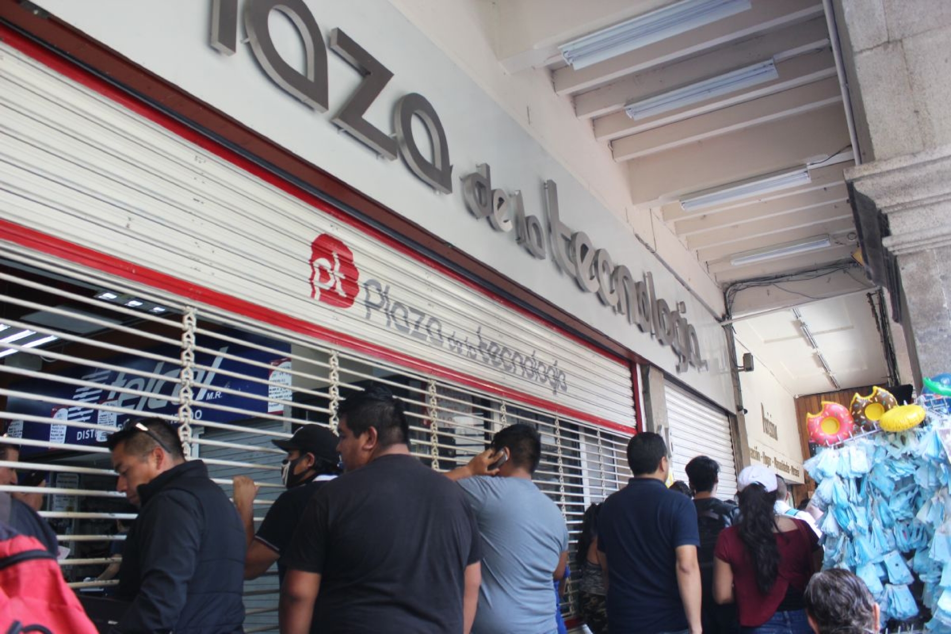 Cerrarán negocios no prioritarios
