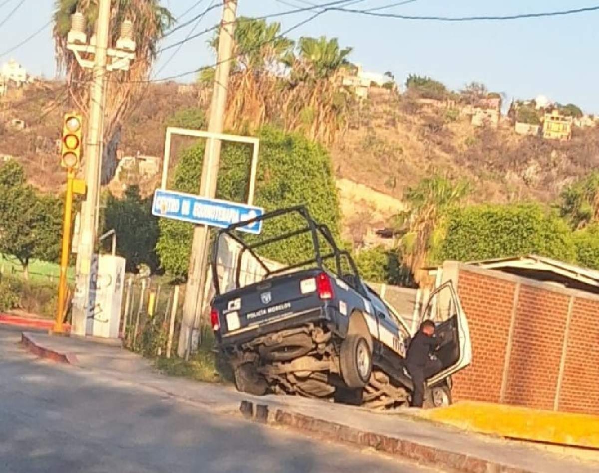 Una patrulla estuvo a punto de volcar en El Texcal