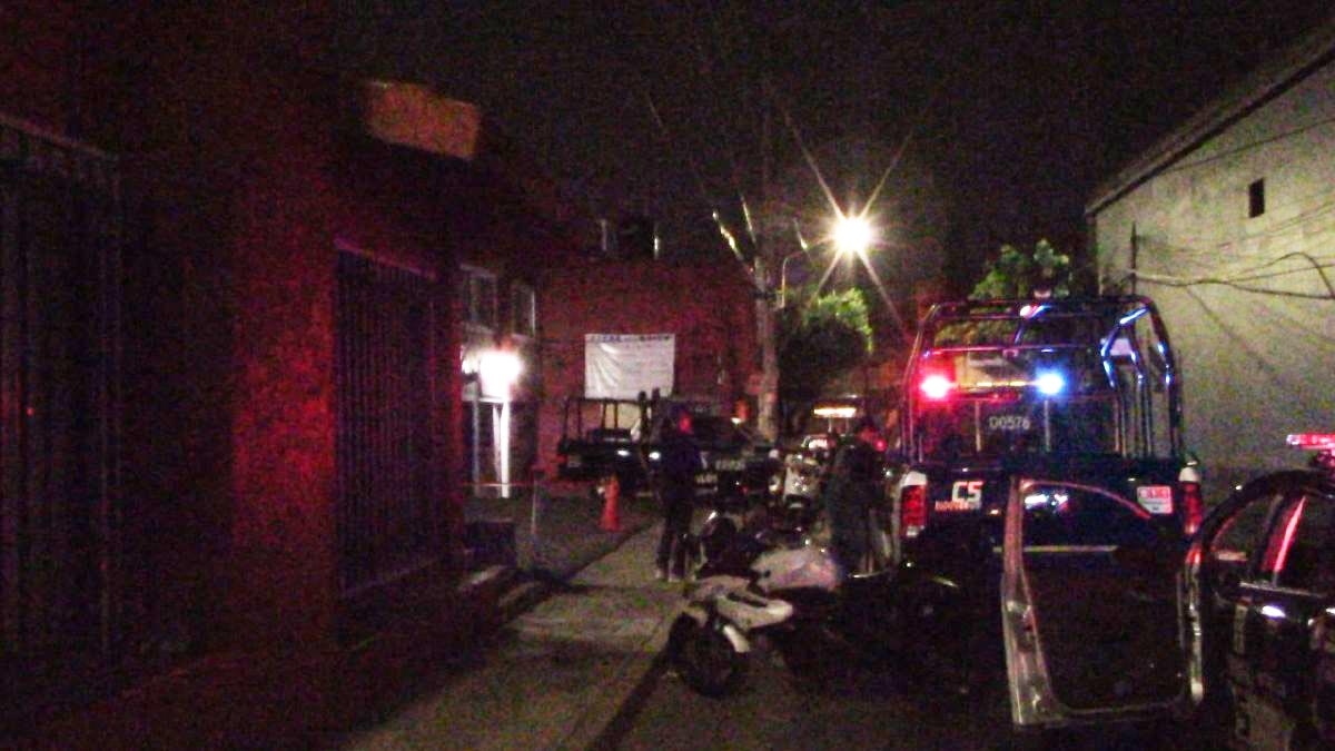 Balean fachada de un edificio en Gualupita