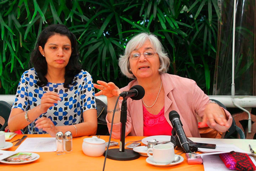 Denuncian incumplimiento de ley antitabaco