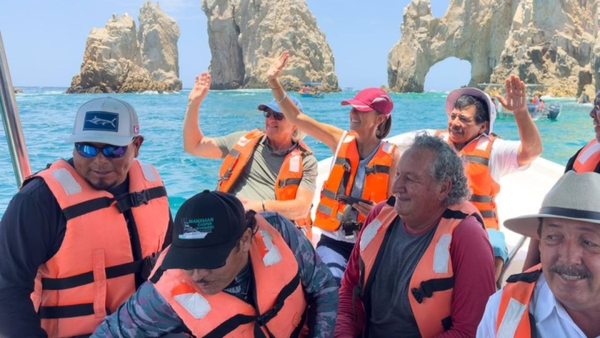 Sheinbaum se reúne con representantes pesqueros en Los Cabos