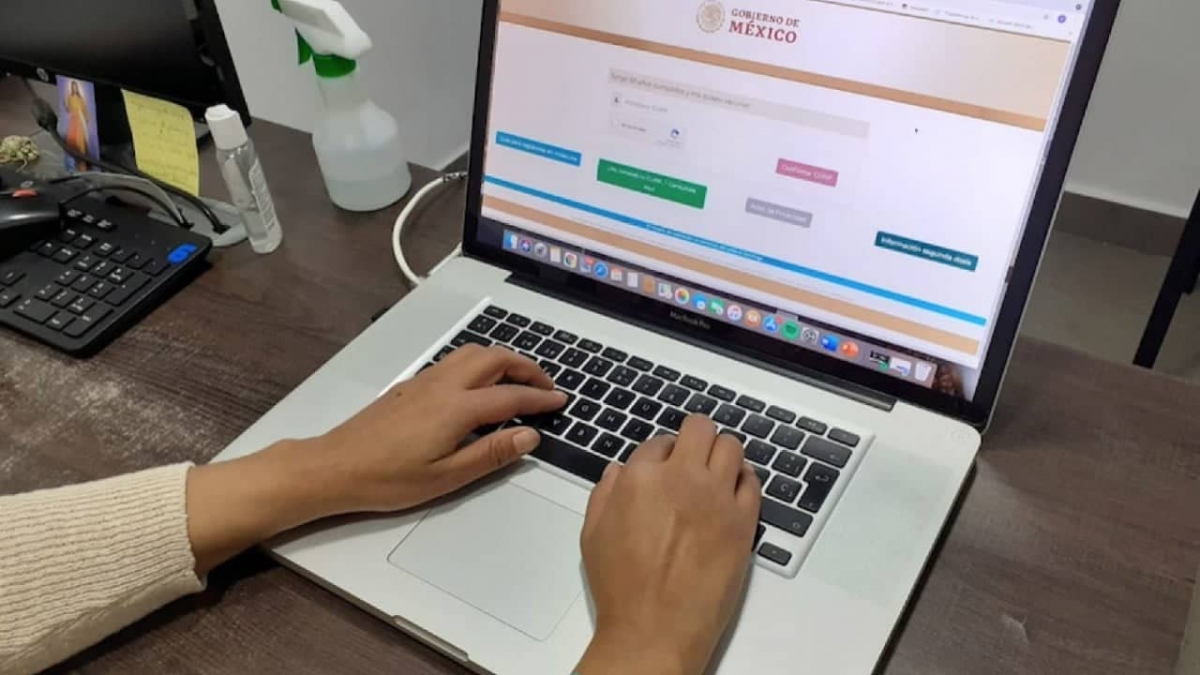 Habilitan registro de vacunación COVID para personas de 40 años a 49 años