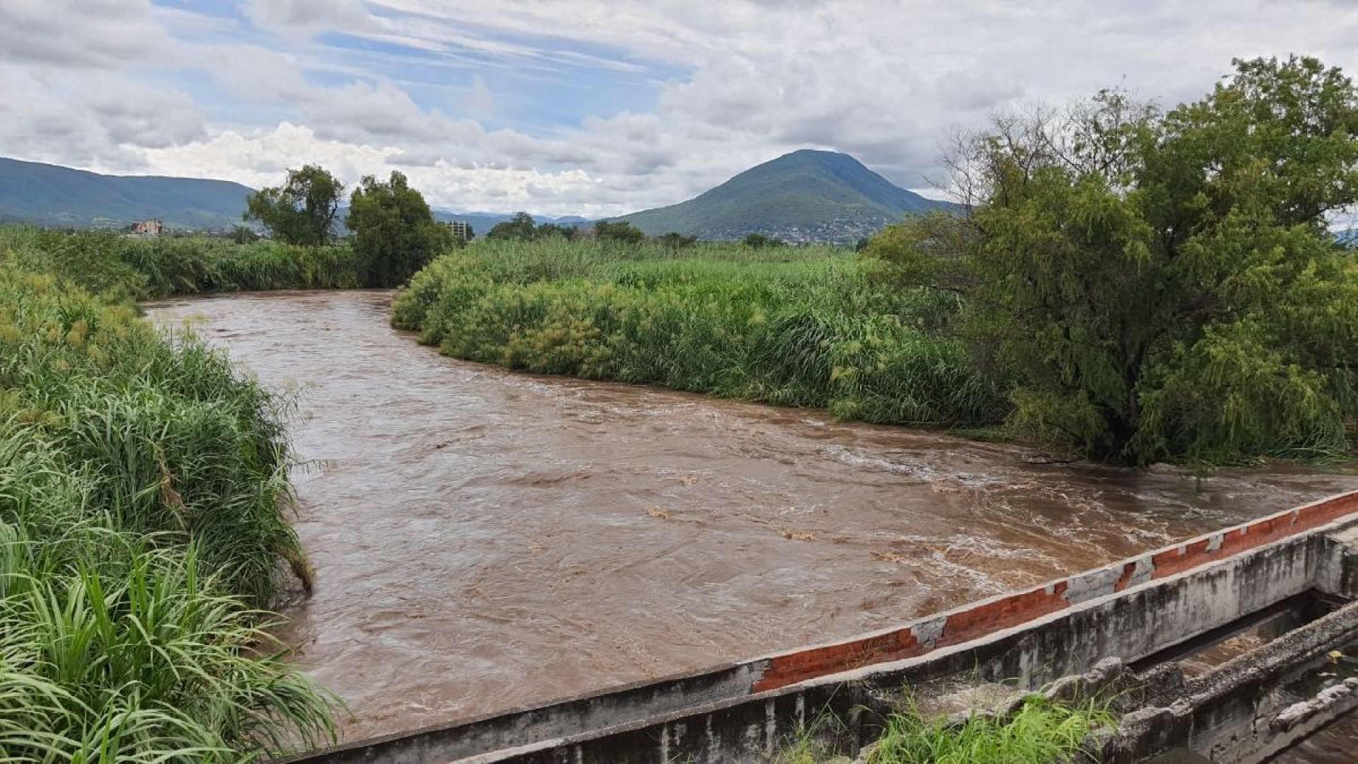 Alerta por crecimiento de ríos y barrancas en Jojutla