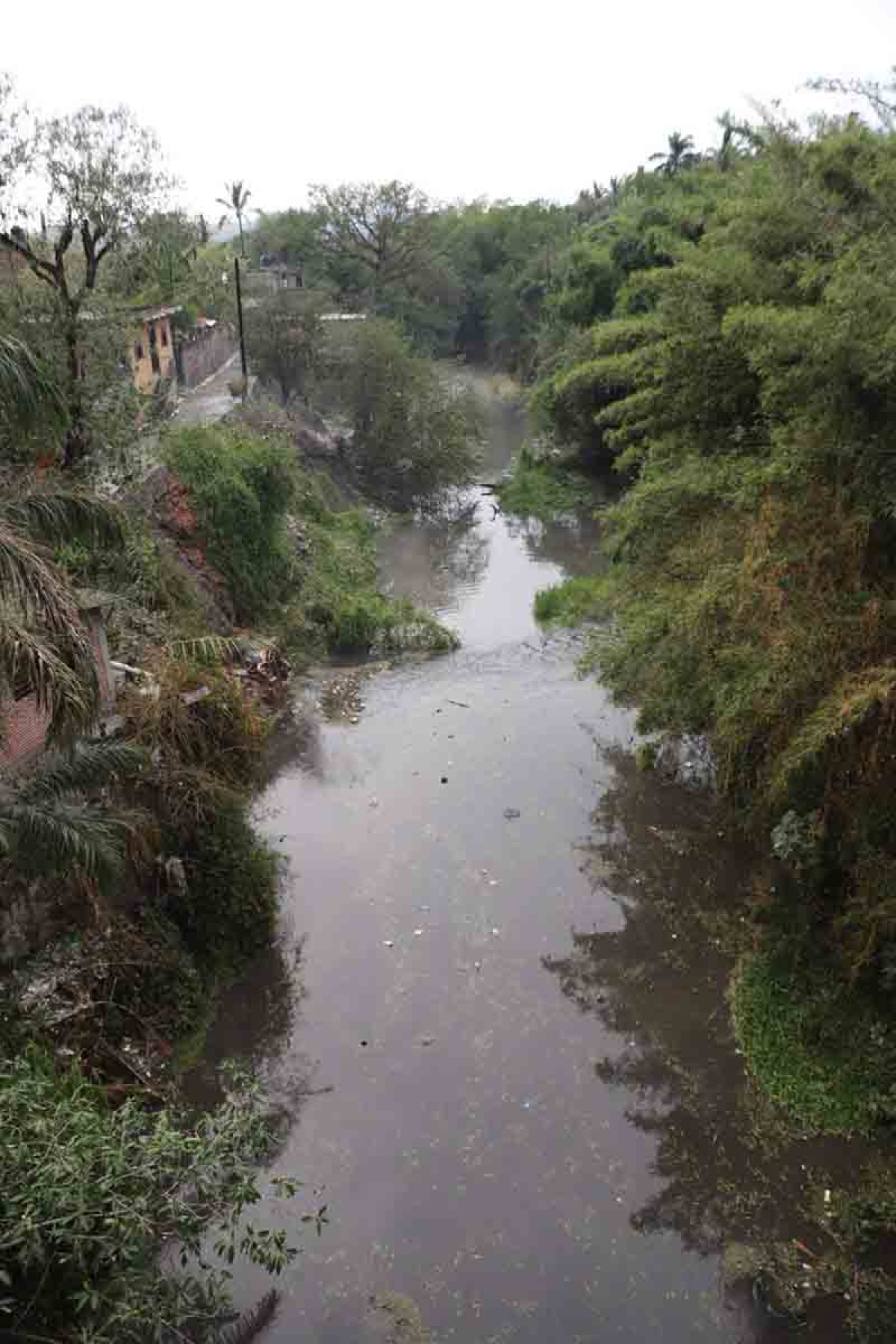 El río Tembembe registra su más bajo nivel a su paso por Puente de Ixtla