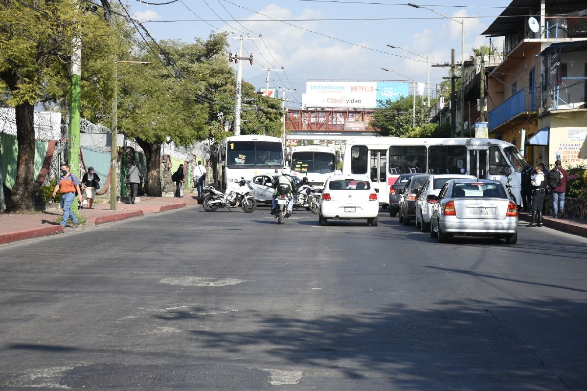 Cetemistas agreden a la ciudadanía