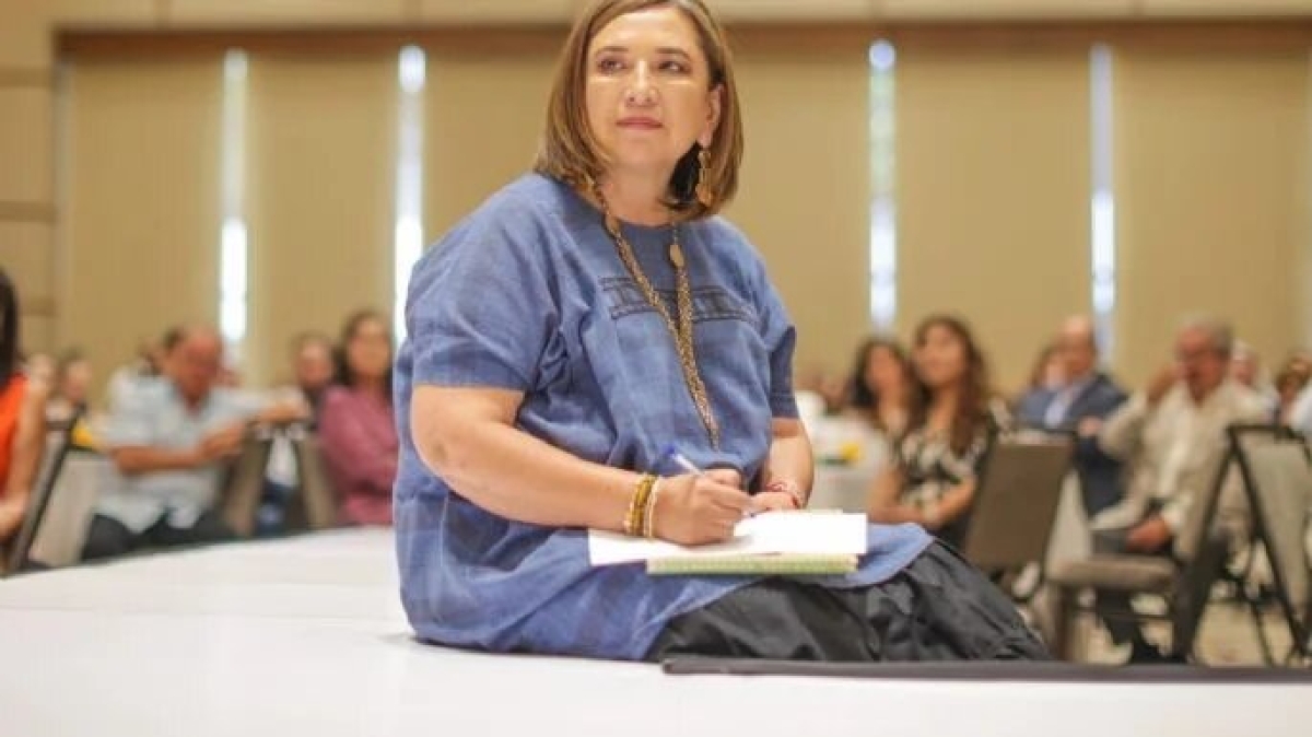 Xóchitl Gálvez critica libros de texto: 'una herramienta más de politiquería'