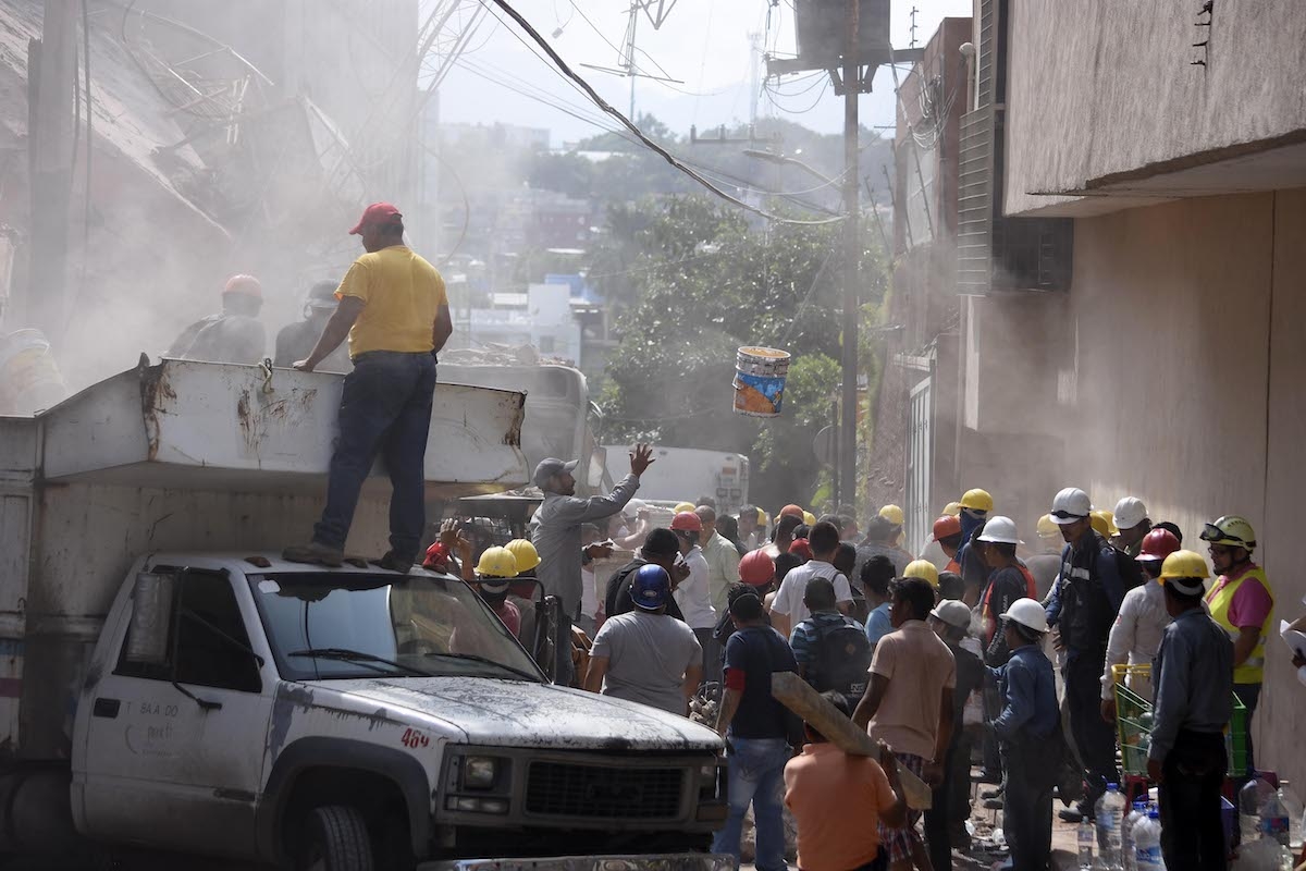 Declaran tres días de luto nacional por las víctimas del sismo del 19 de septiembre