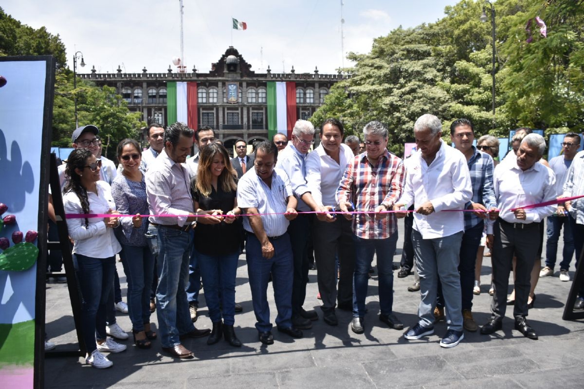 Inaugura Antonio Villalobos la "Lotería Mexicana Monumental"