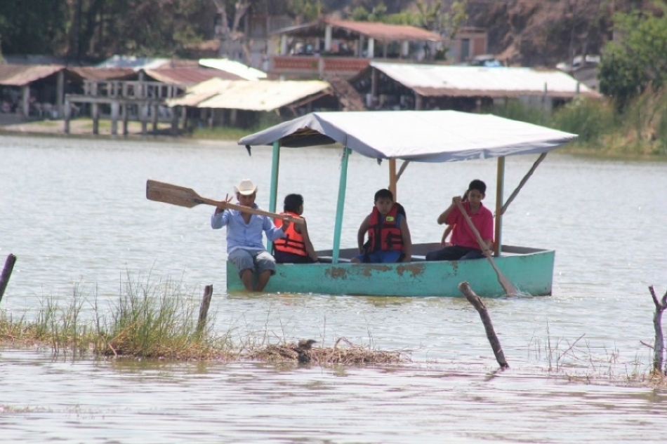 Condiciona la Conapesca permisos para el uso de lanchas a pescadores