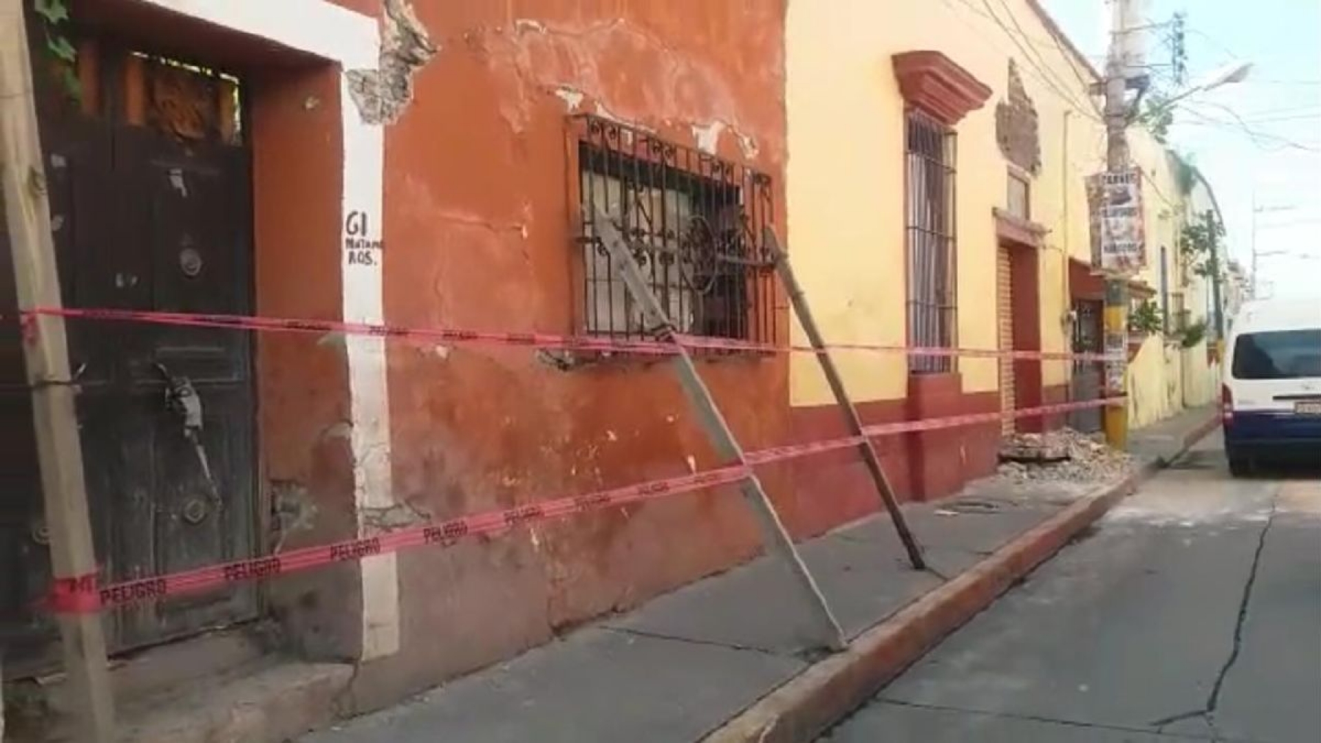 Hay temor por riesgo de colapso de edificios en Cuautla