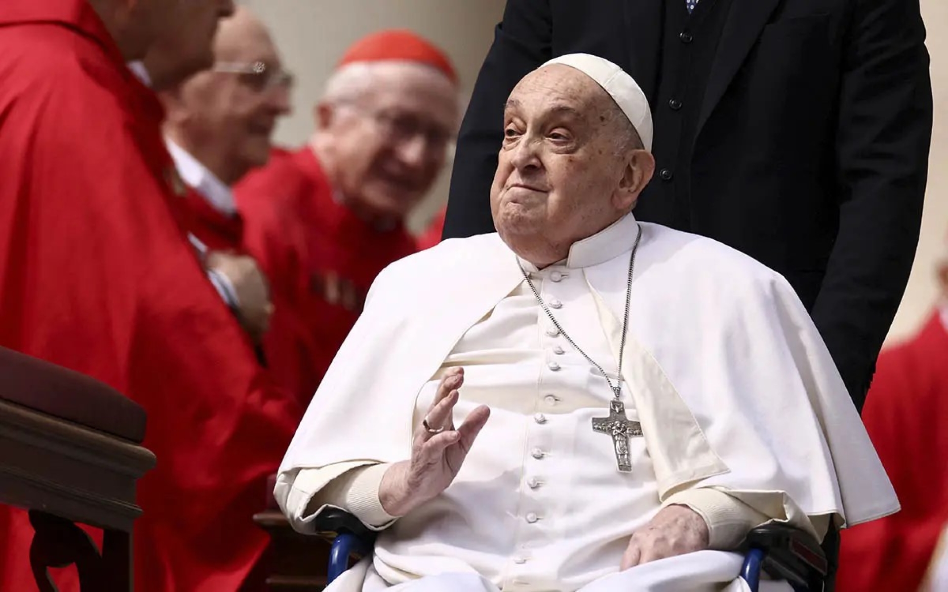 Famosos y figuras del deporte despiden al Papa Francisco con emotivos mensajes