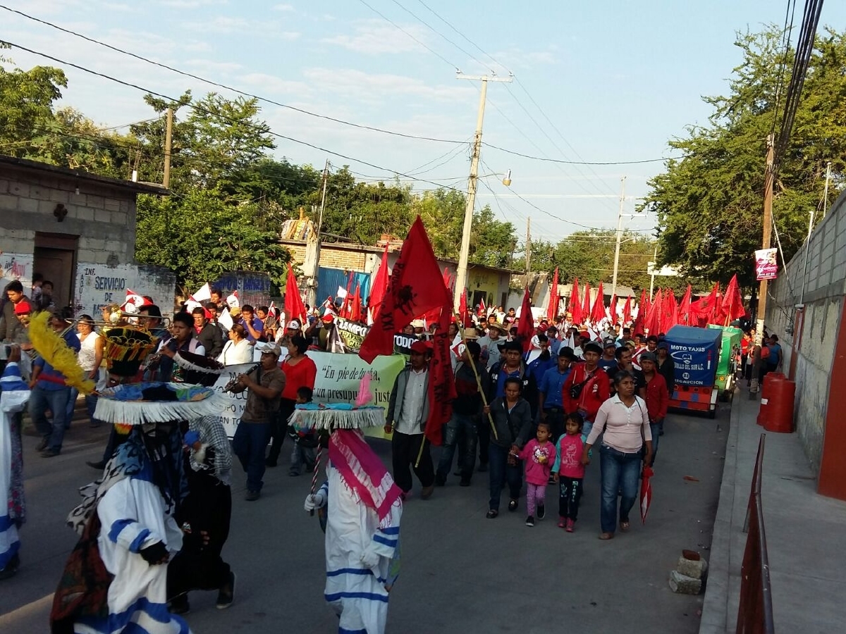 Reciben en Xoxocotla a integrantes de caravana “El Campo es de Todos”
