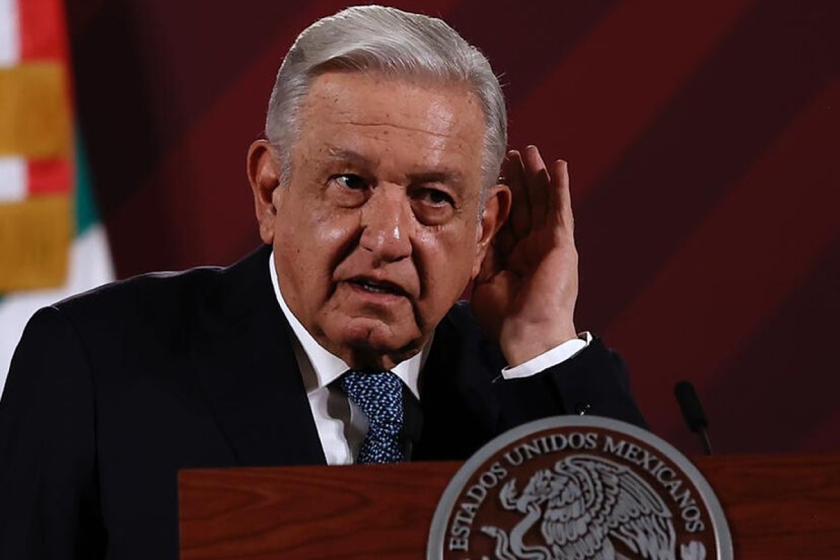 'No oigo': López Obrador ignora preguntas sobre desaparición de jóvenes en Jalisco