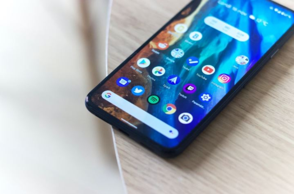 Cuando un mexicano compra un smartphone se fija primero en el precio