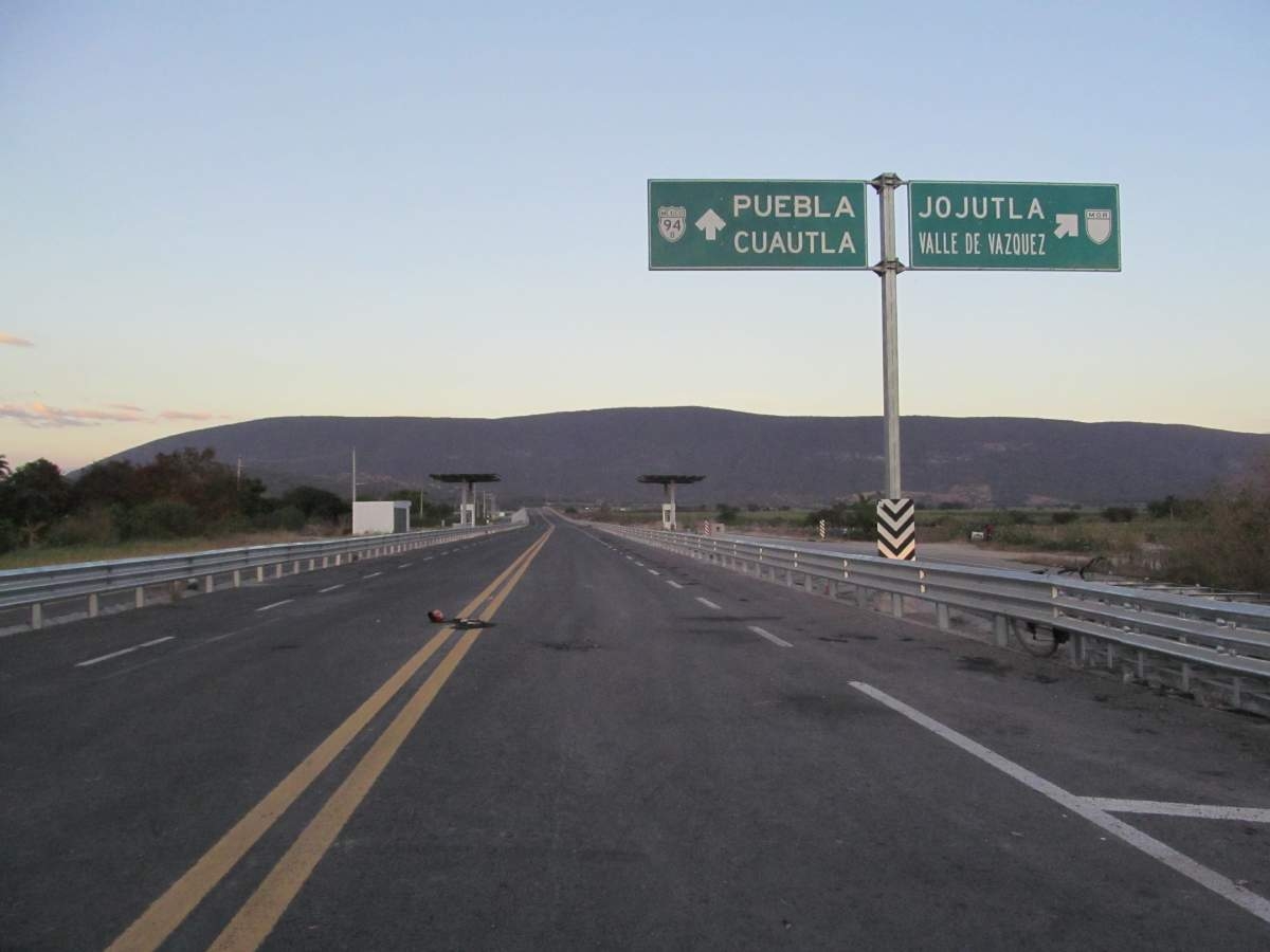 Confirman toma de la autopista Siglo XXI