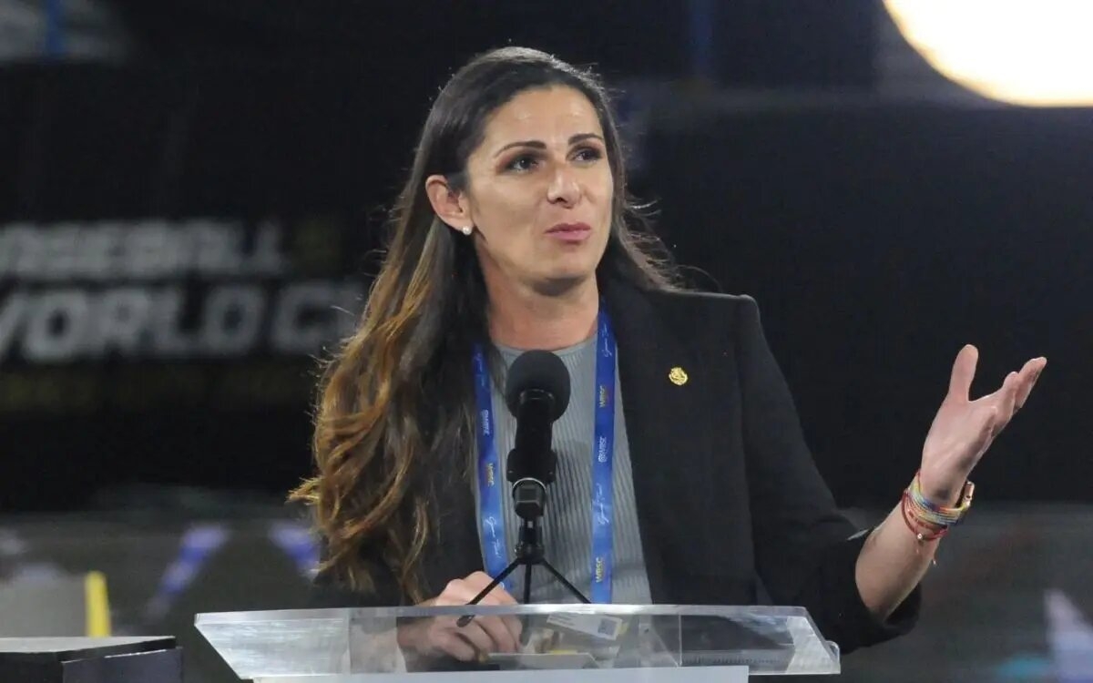 'Que vendan calzones': Ana Guevara se va contra campeonas de natación artística