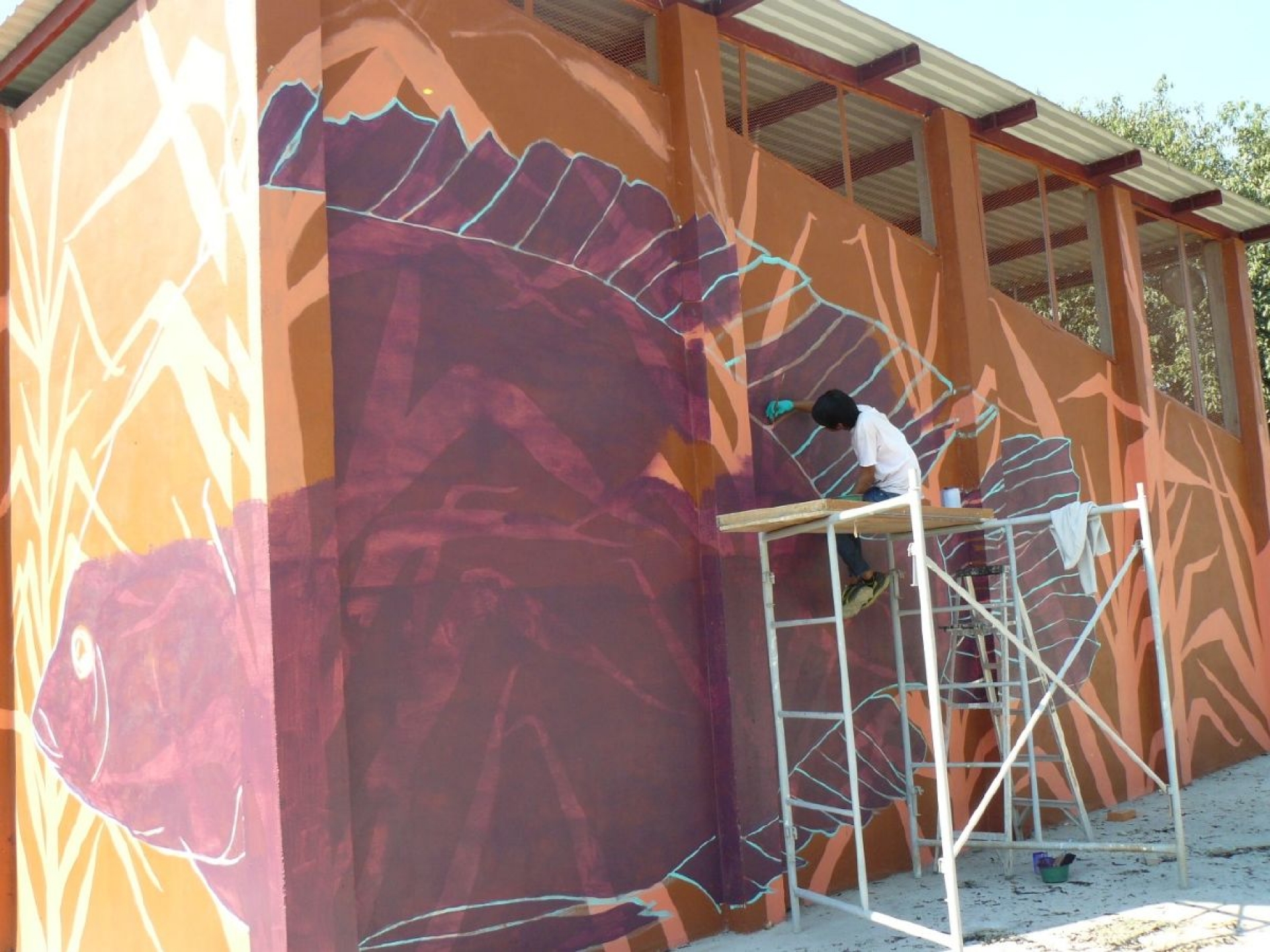 Artista plástico realiza dos obras más para Jojutla