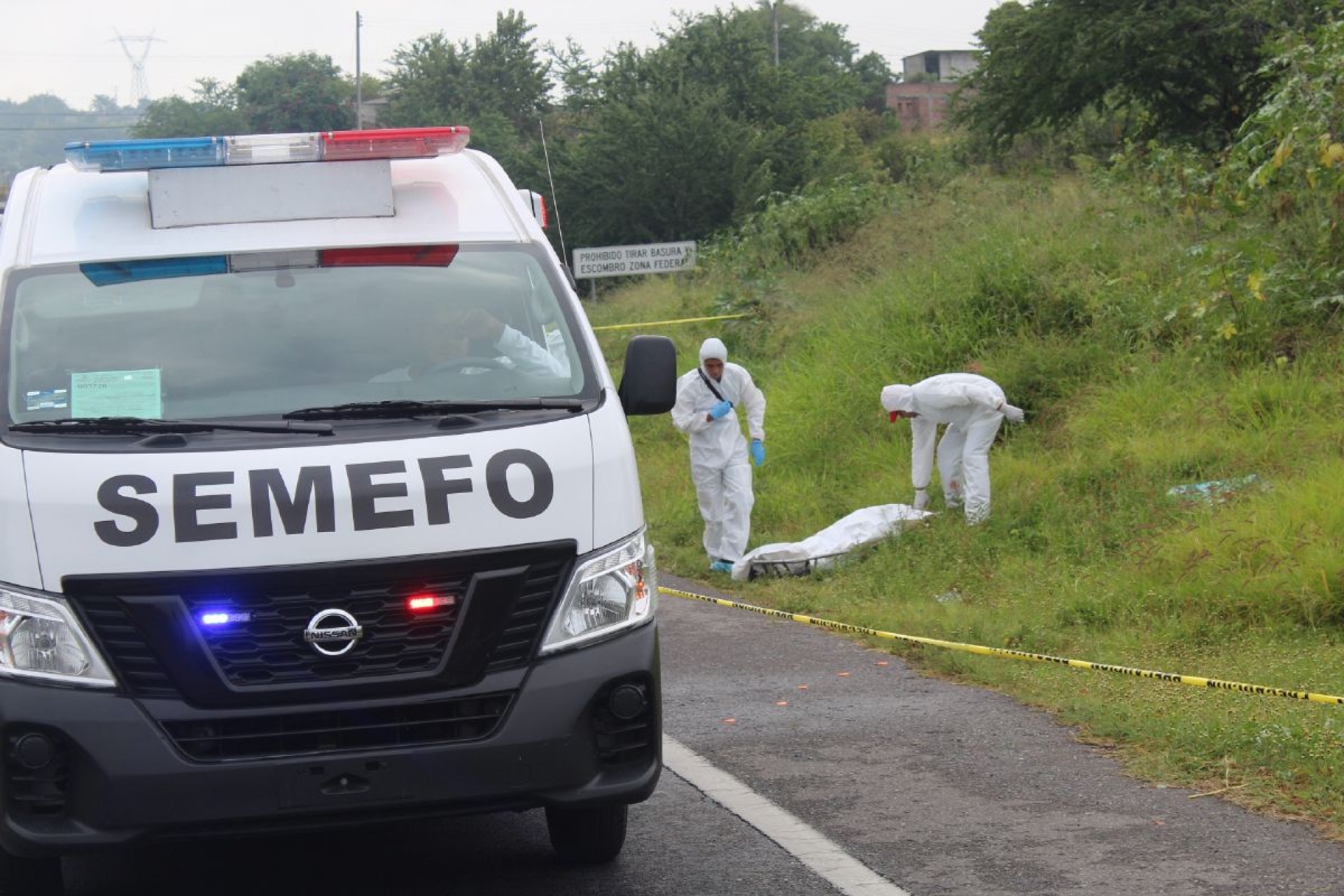 Hallan un cadáver junto al libramiento Aeropuerto-Tepetzingo