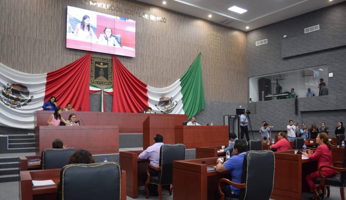 Diputados reciben paquete presupuestal y se comprometen a aprobarlo a la brevedad