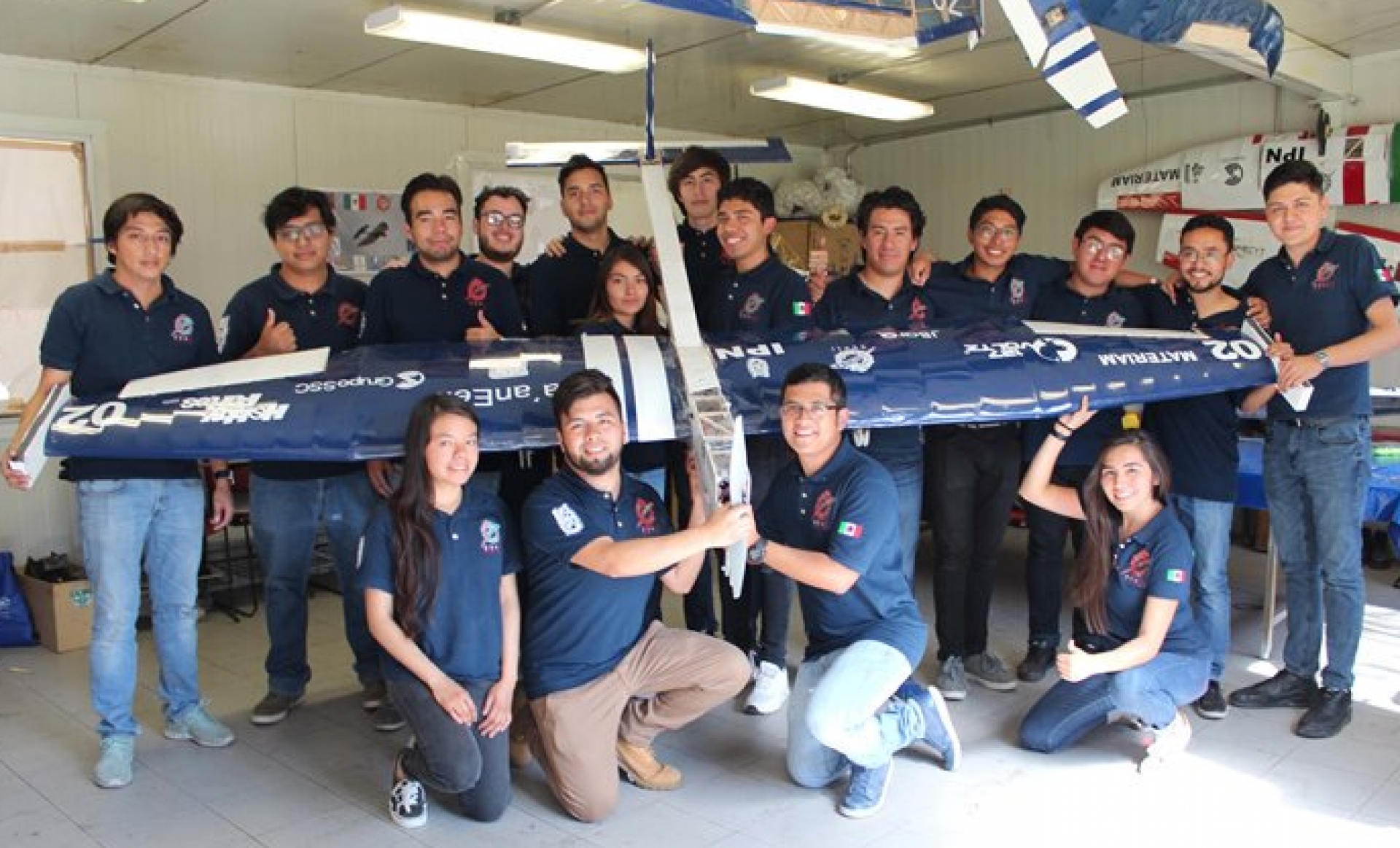 Estudiantes del IPN ganan primer lugar en competencia internacional de aeronáutica