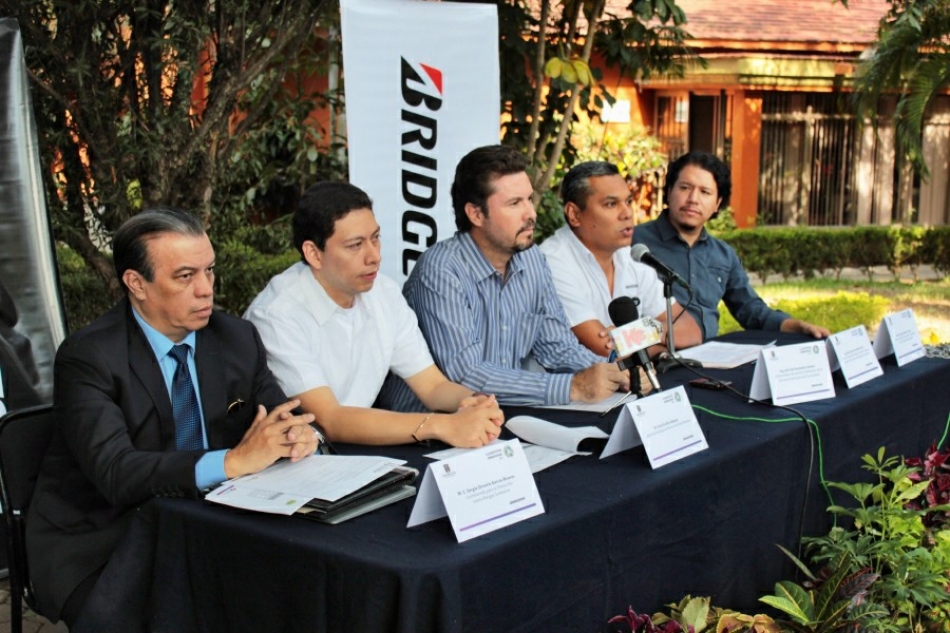 Invitan a ciudadanos a entregar llantas para su reciclaje