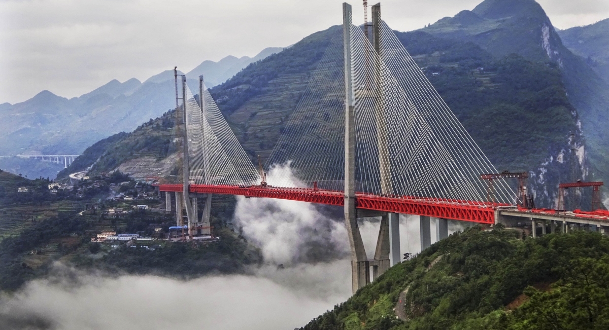 Conozca el puente más alto del mundo: está en China y mide 565 metros de altura