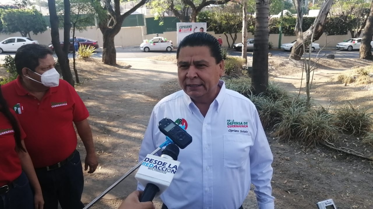 Con caravana vehicular arranca campaña Cipriano Sotelo