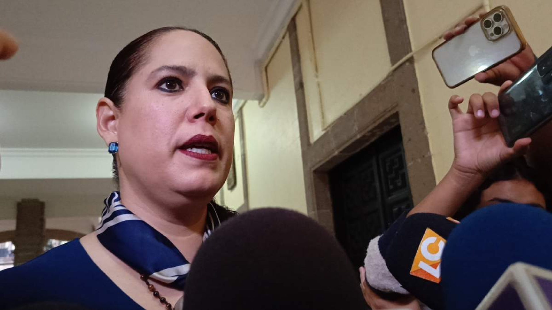 Garantizan aguinaldos para trabajadores de Educación
