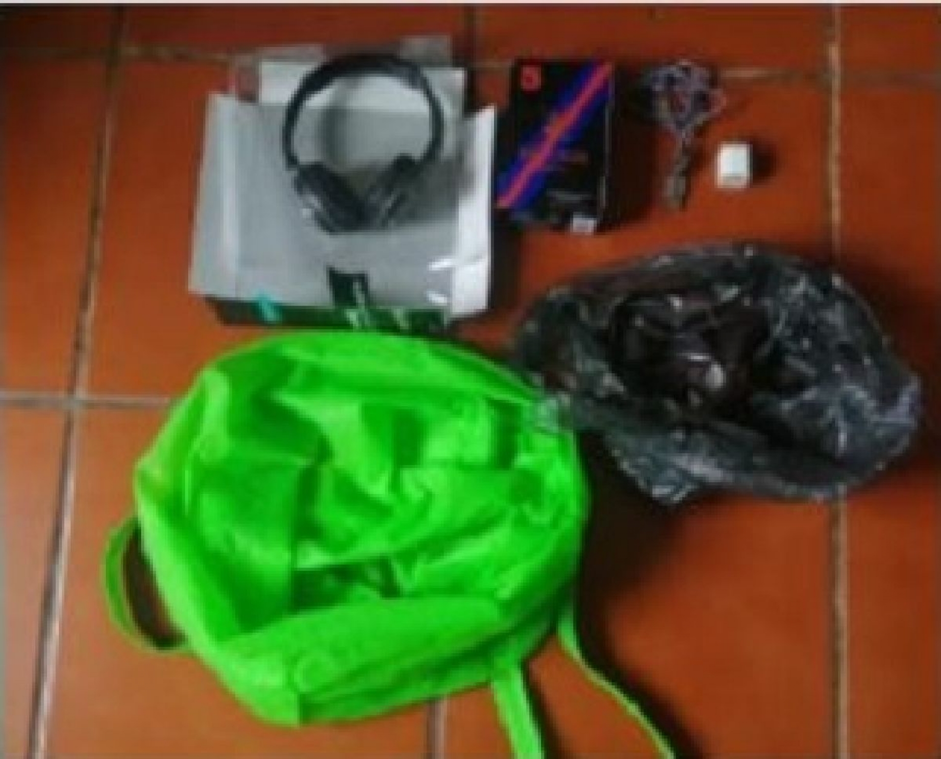 Lo acusan de haber hurtado aparatos electrónicos