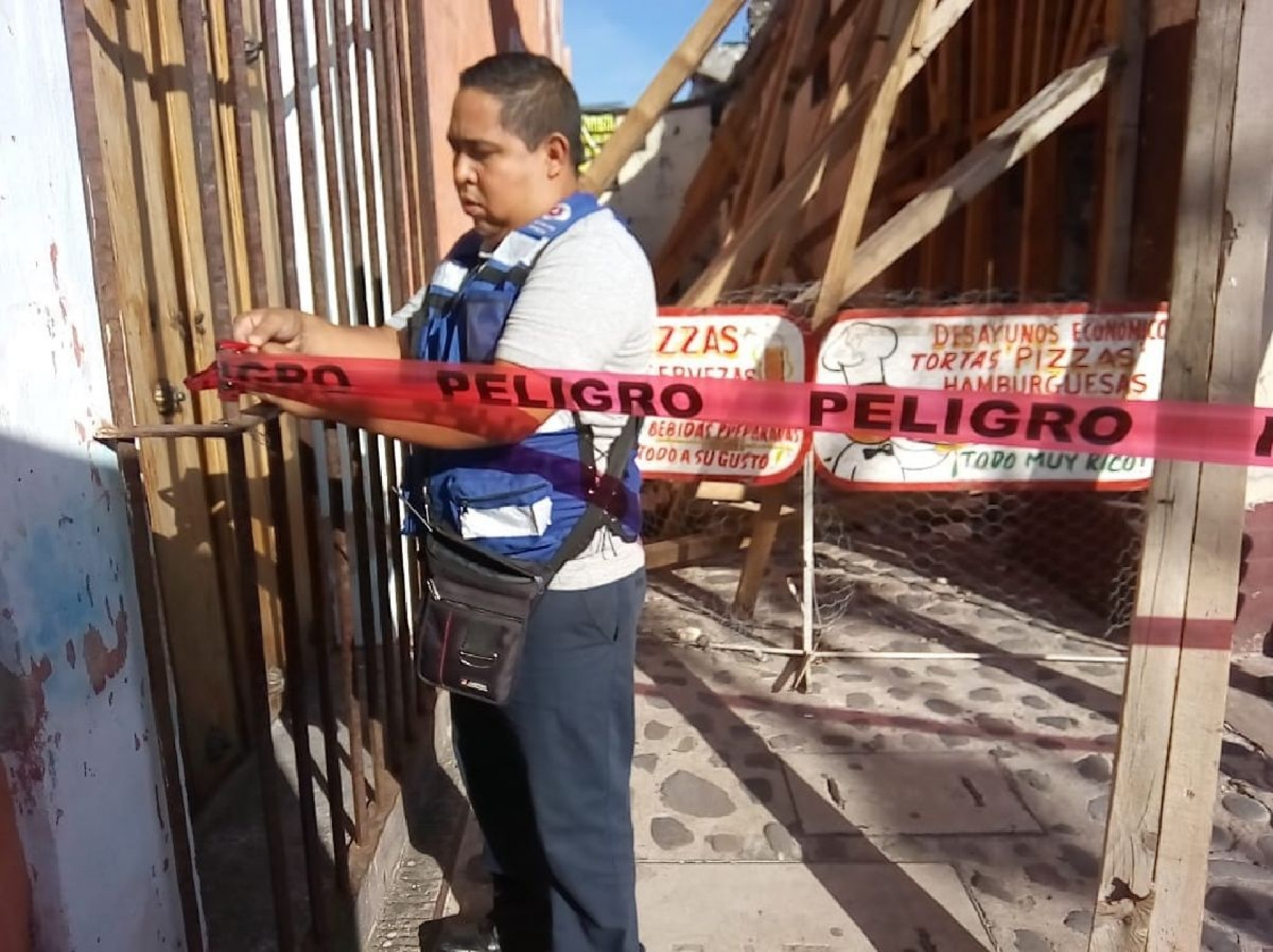 Acordonan construcciones en mal estado después del temblor en Cuautla