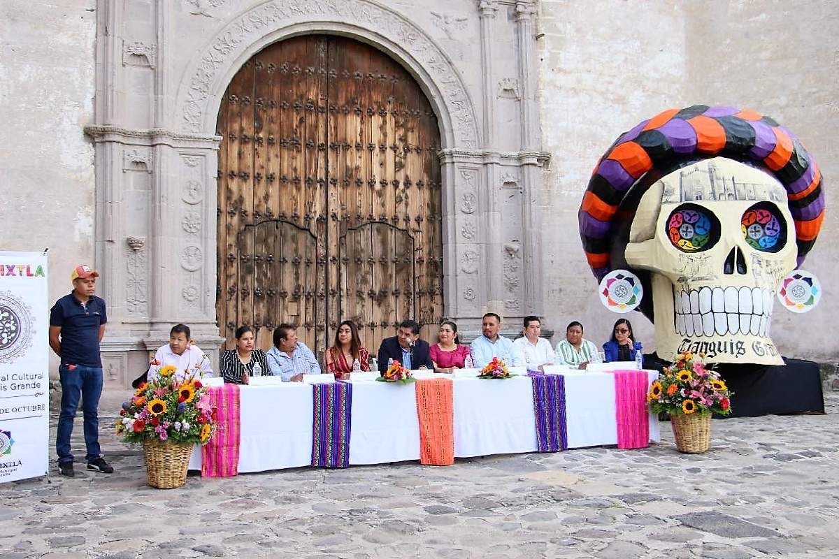 Presentan cartelera del Festival Cultural del Tianguis Grande de Yecapixtla