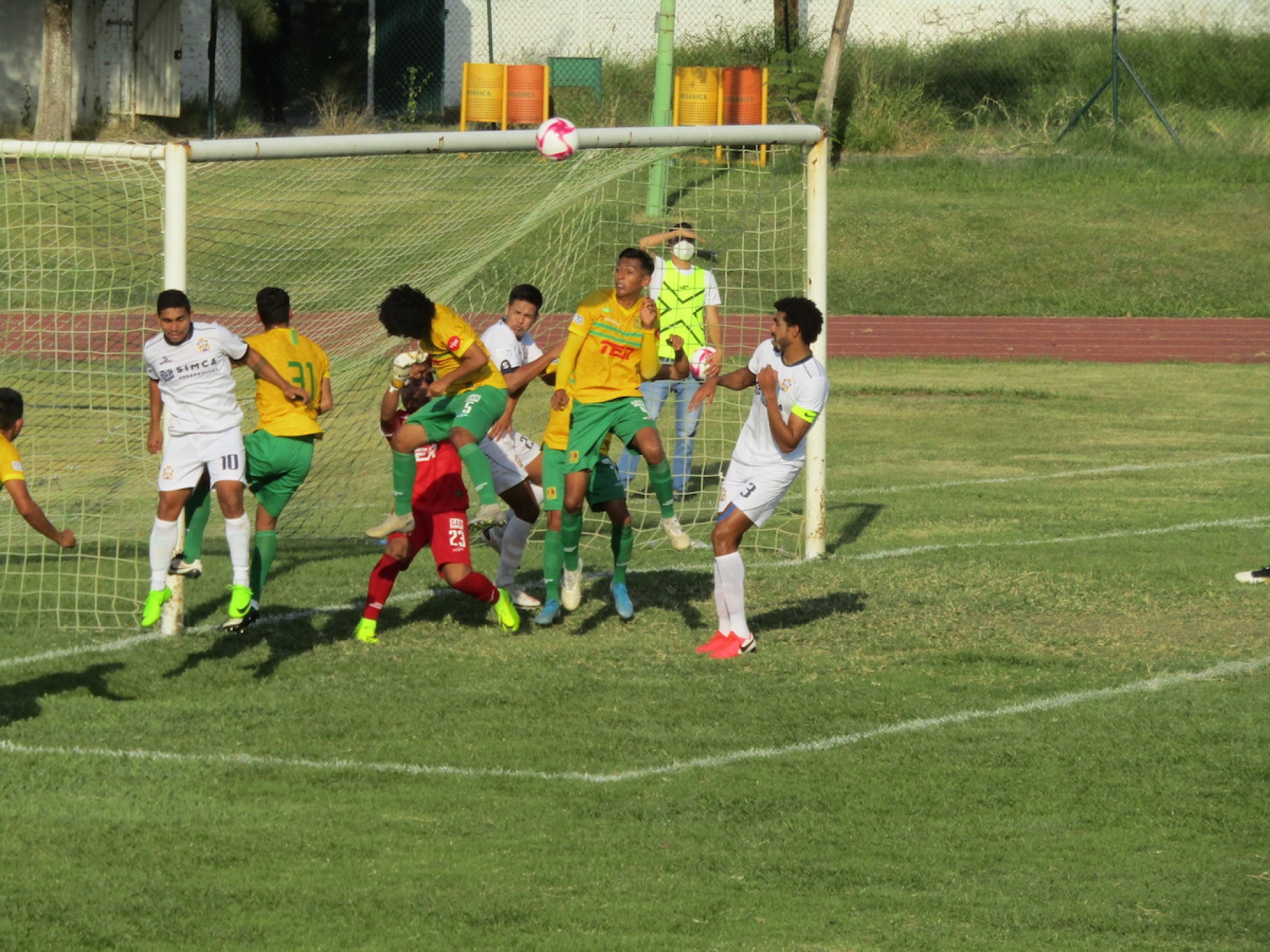 Arroceros van por los tres puntos ante Ciervos