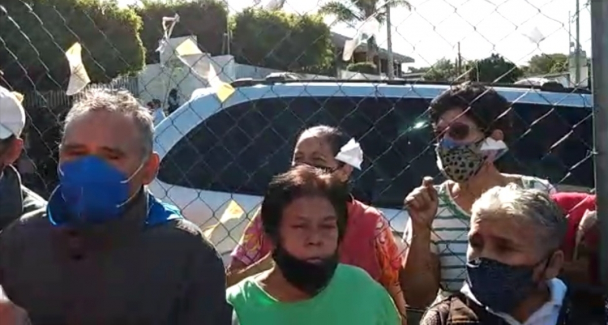 Protestaron adultos mayores en oficinas de Bienestar