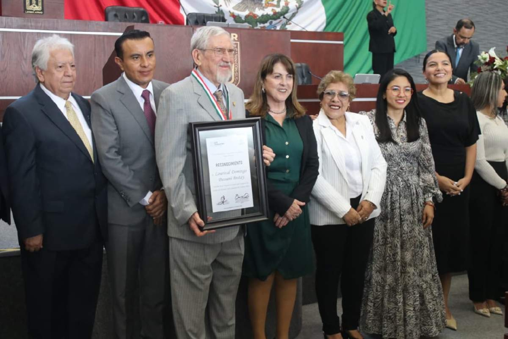 Celebra Academia de Ciencias reconocimientos para biotecnólogos