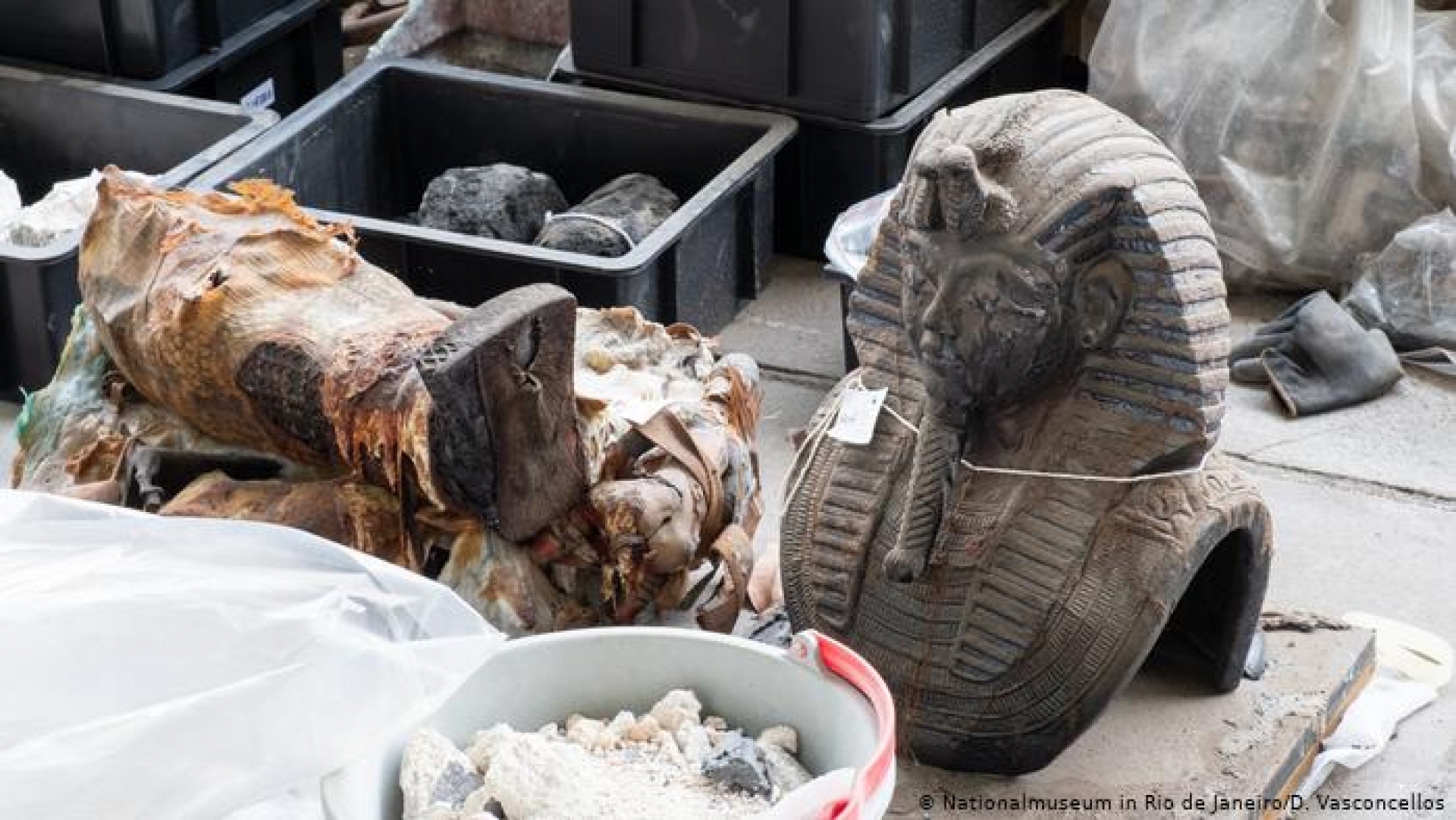 A paso lento, es reconstruido el Museo Nacional de Brasil a un año de su destrucción