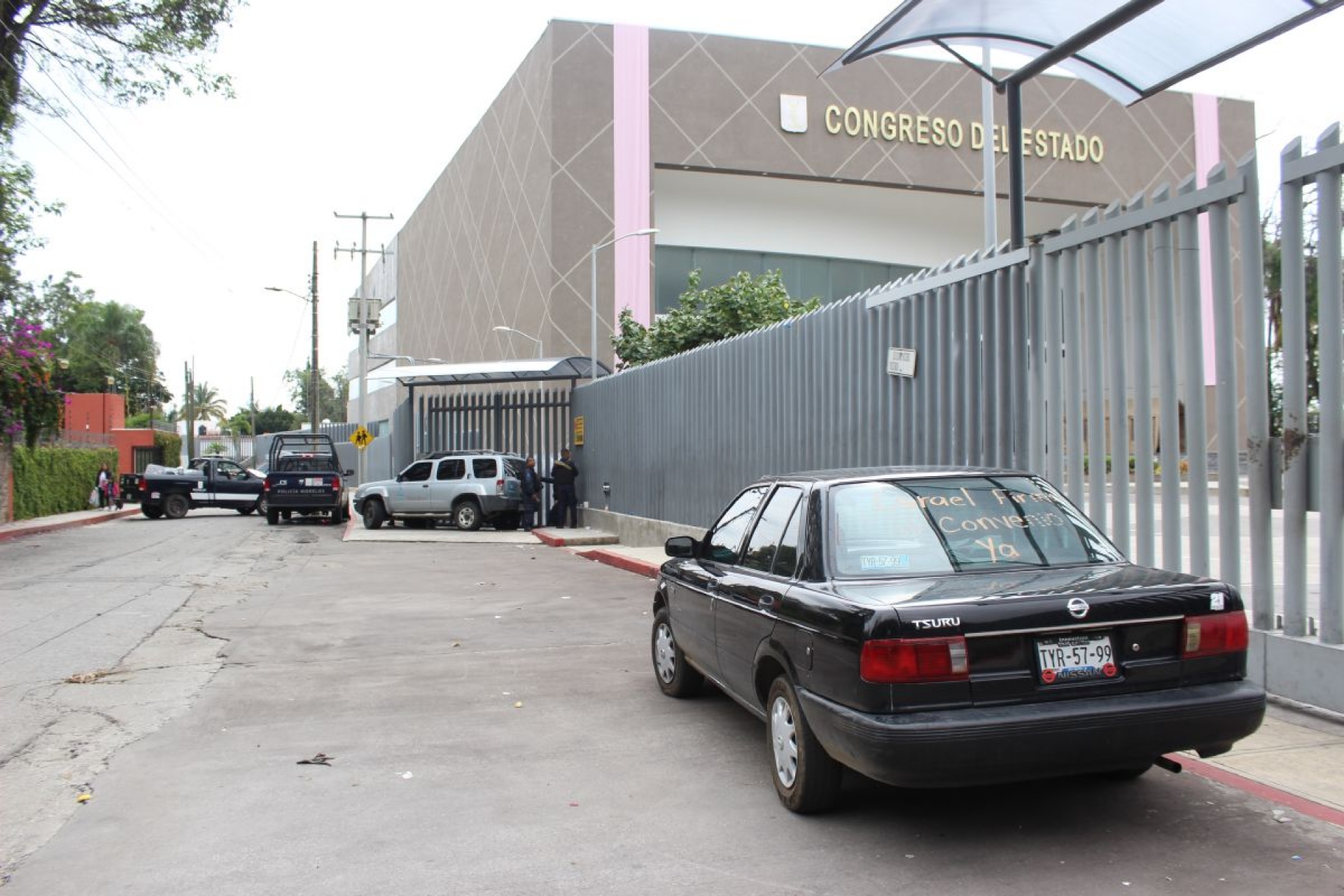 Vecinos de Hueyapan amenazan con extender plantón