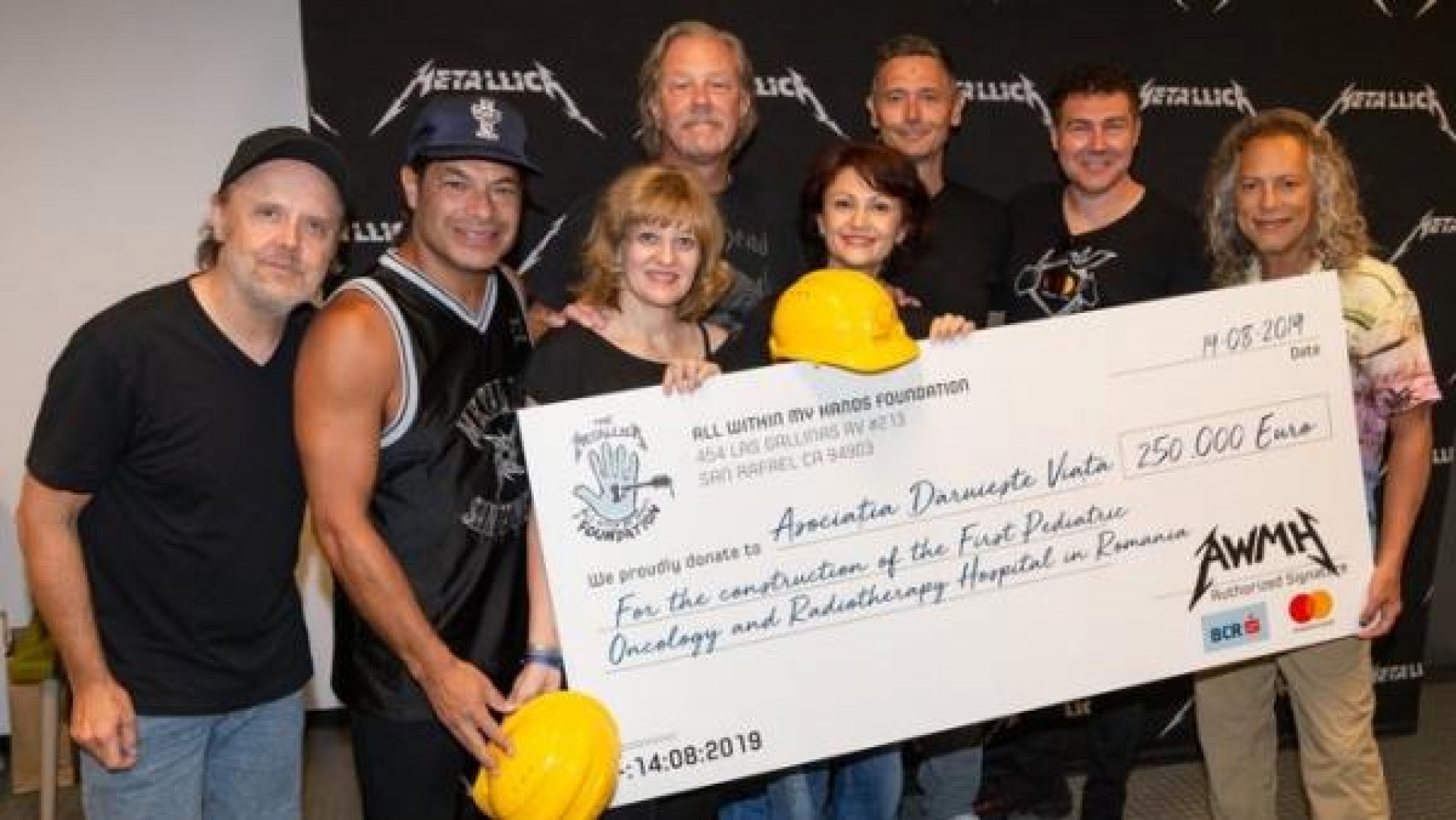 Metallica dona 250 mil euros para construcción de hospital pediátrico rumano