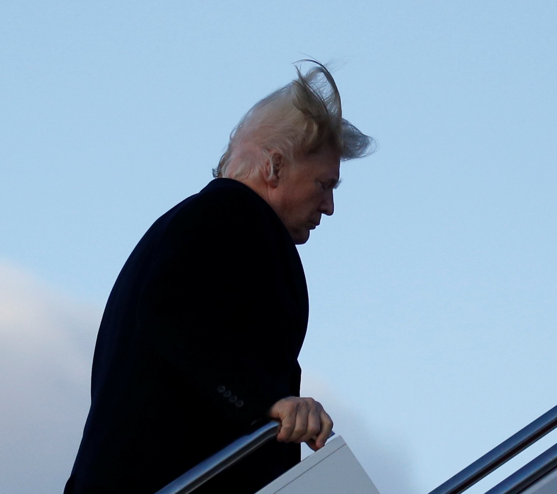 Lo que el viento se llevó: el pelo de Donald Trump