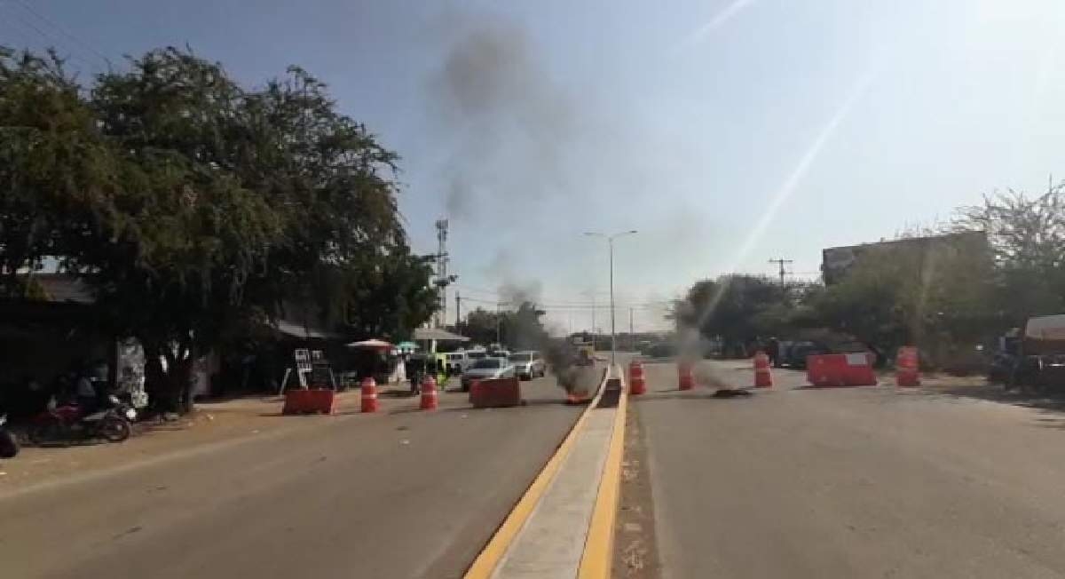 Extrabajadores municipales de Xoxocotla exigen liquidación