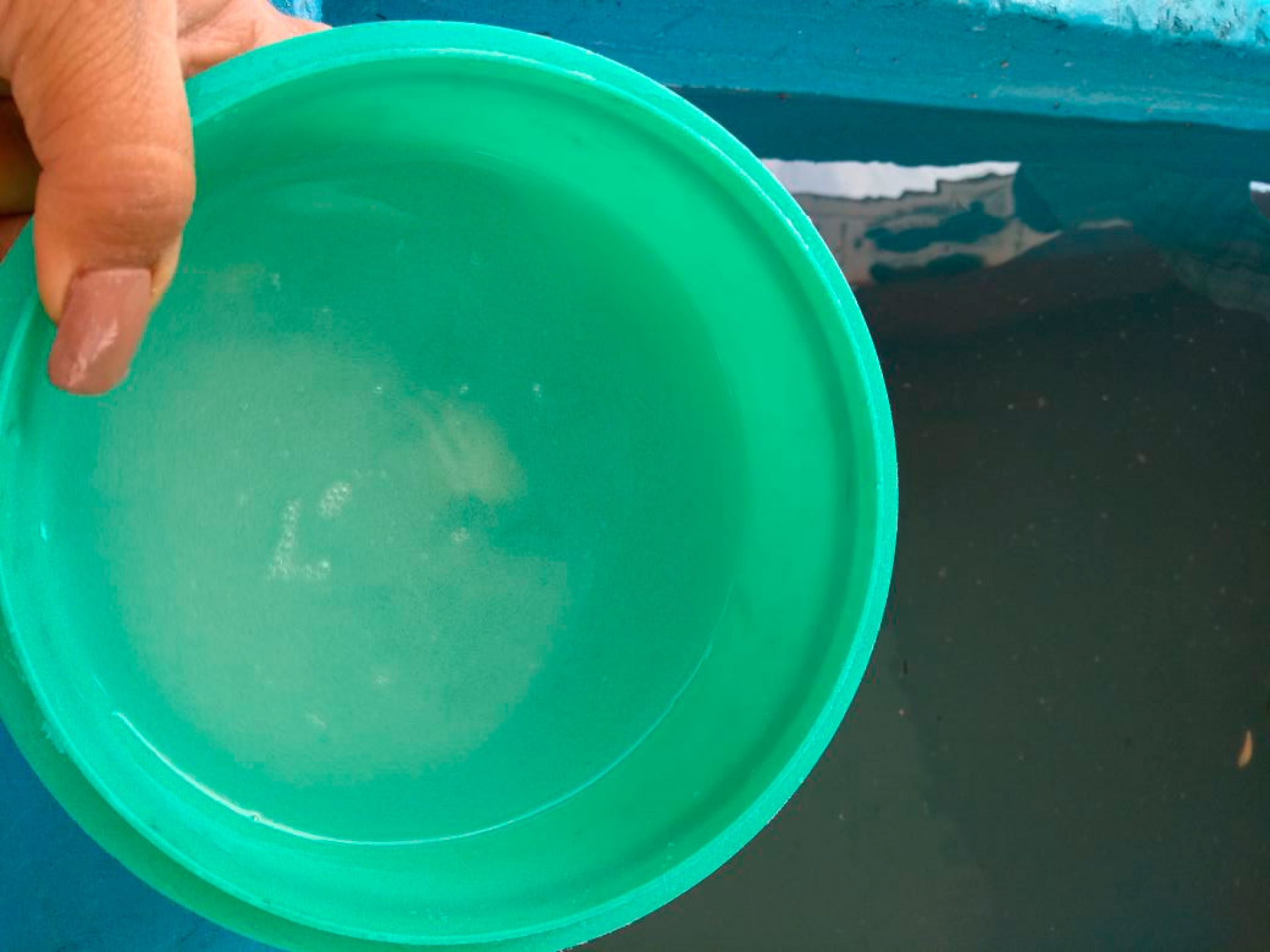 Aún llega turbia el agua potable en Actopan: vecinos