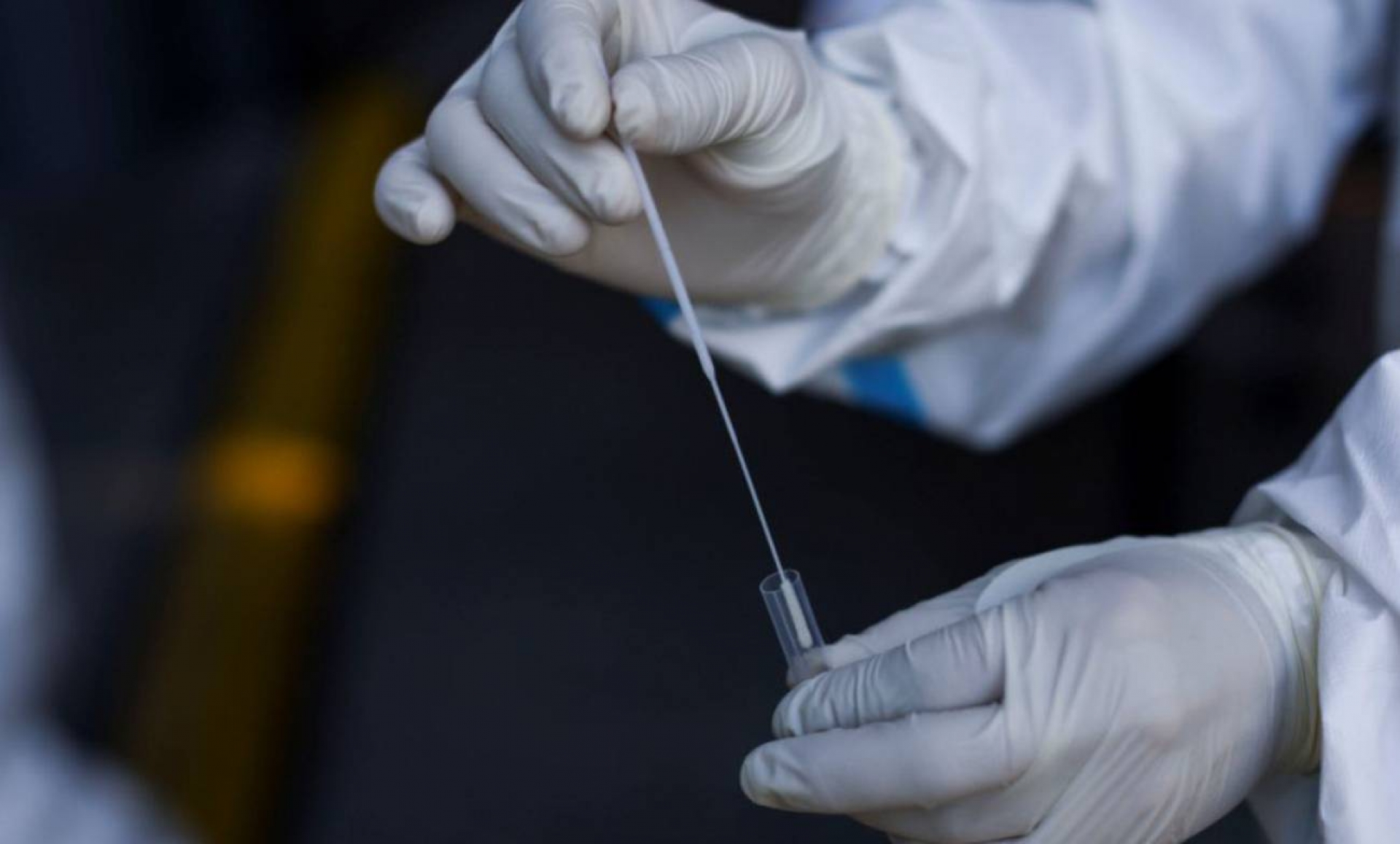 Test rectales: China aplica examen rectal para detectar COVID-19
