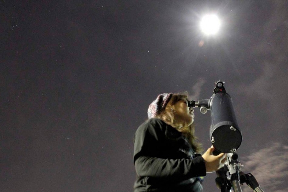 Planetas, galaxias, constelaciones y la luna en la “noche de las estrellas 2014″