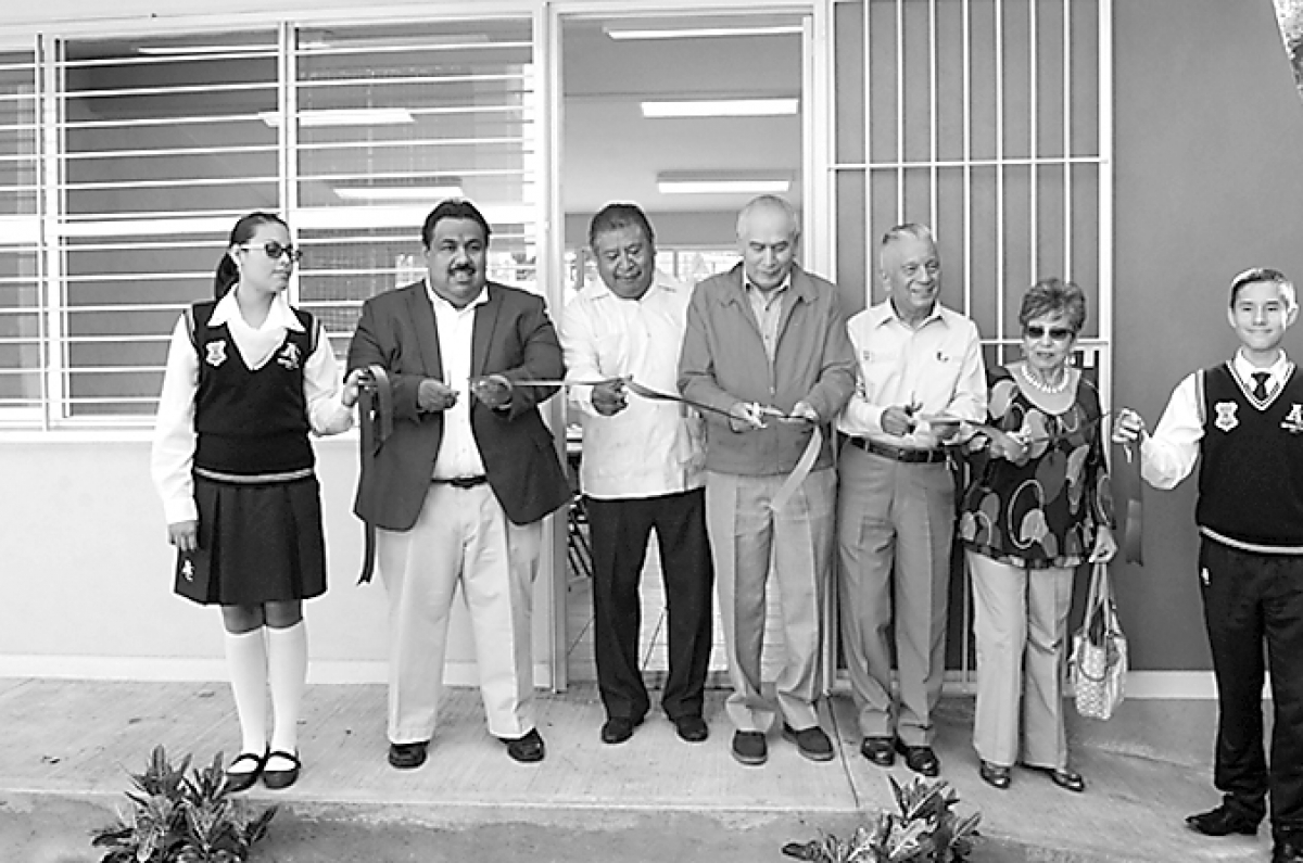 Inaugura Raúl Tadeo Nava un aula didáctica en la Secundaria “Antonio Caso” en Cuautla