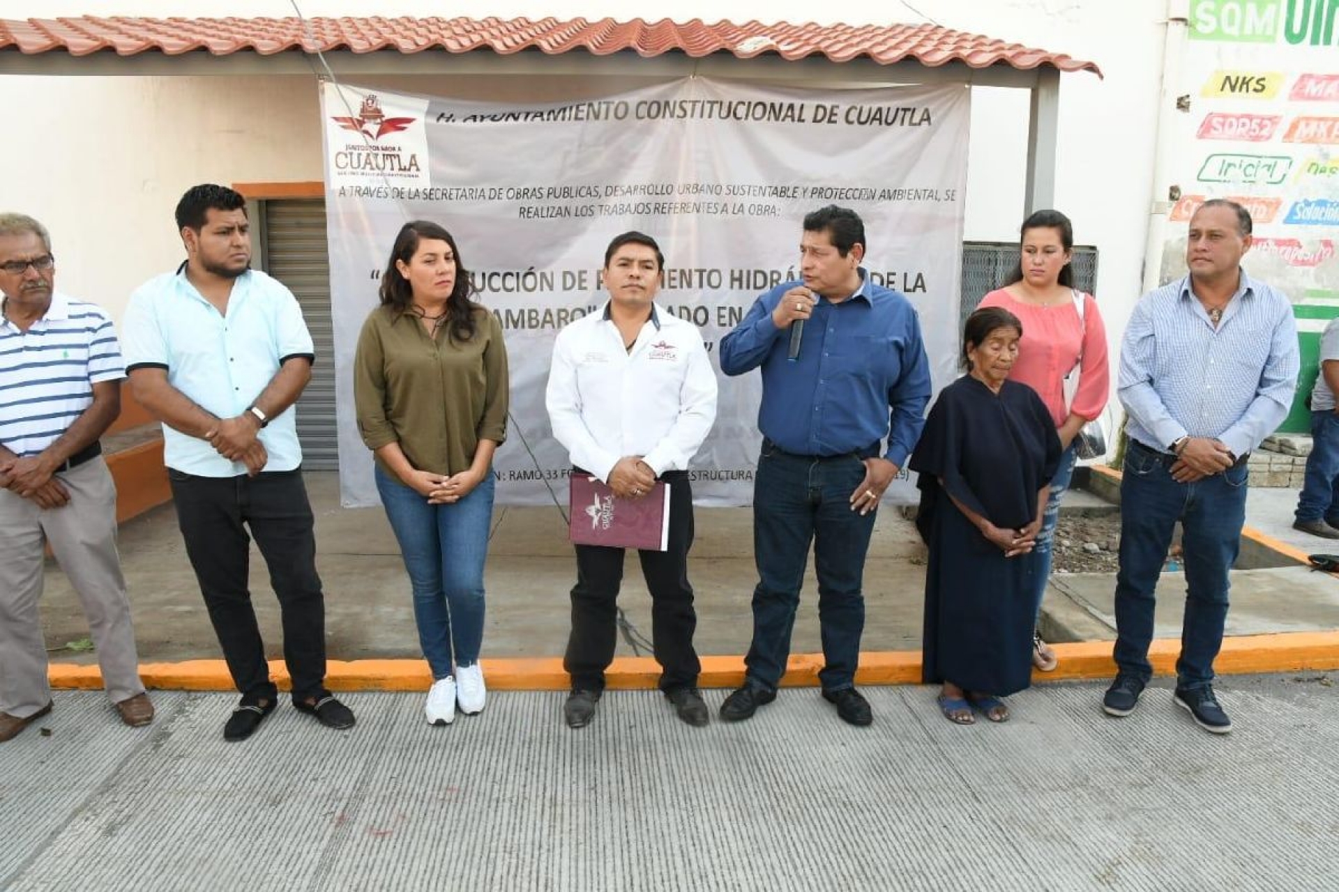 Inaugura alcalde de Cuautla obra de pavimentación