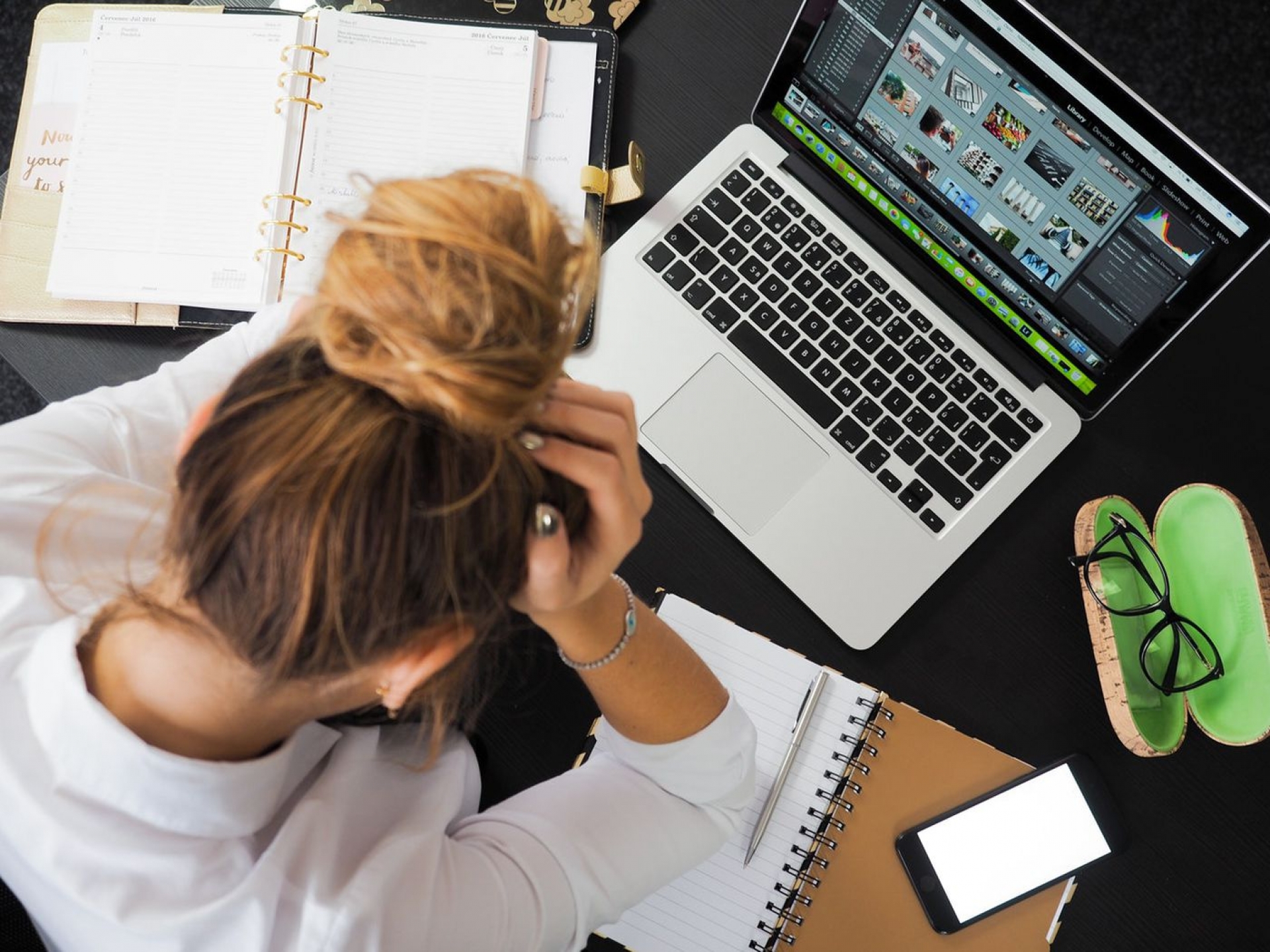 Universitarios, con estrés por clases virtuales: FEUM