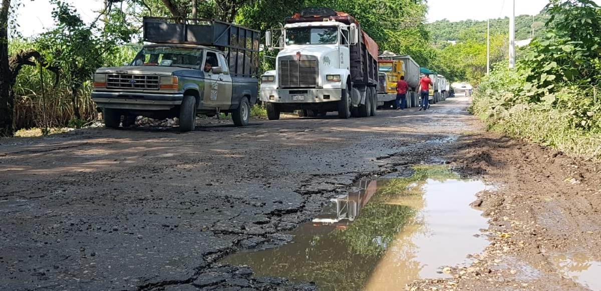 Solicitan rehabilitación de tramo de la carretera Tlaltizapán-Yautepec
