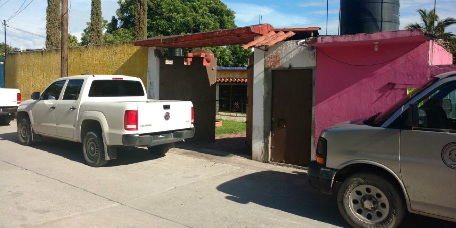 Fiscalía asegura dos inmuebles de "Los Rojos", en Tlaltizapán