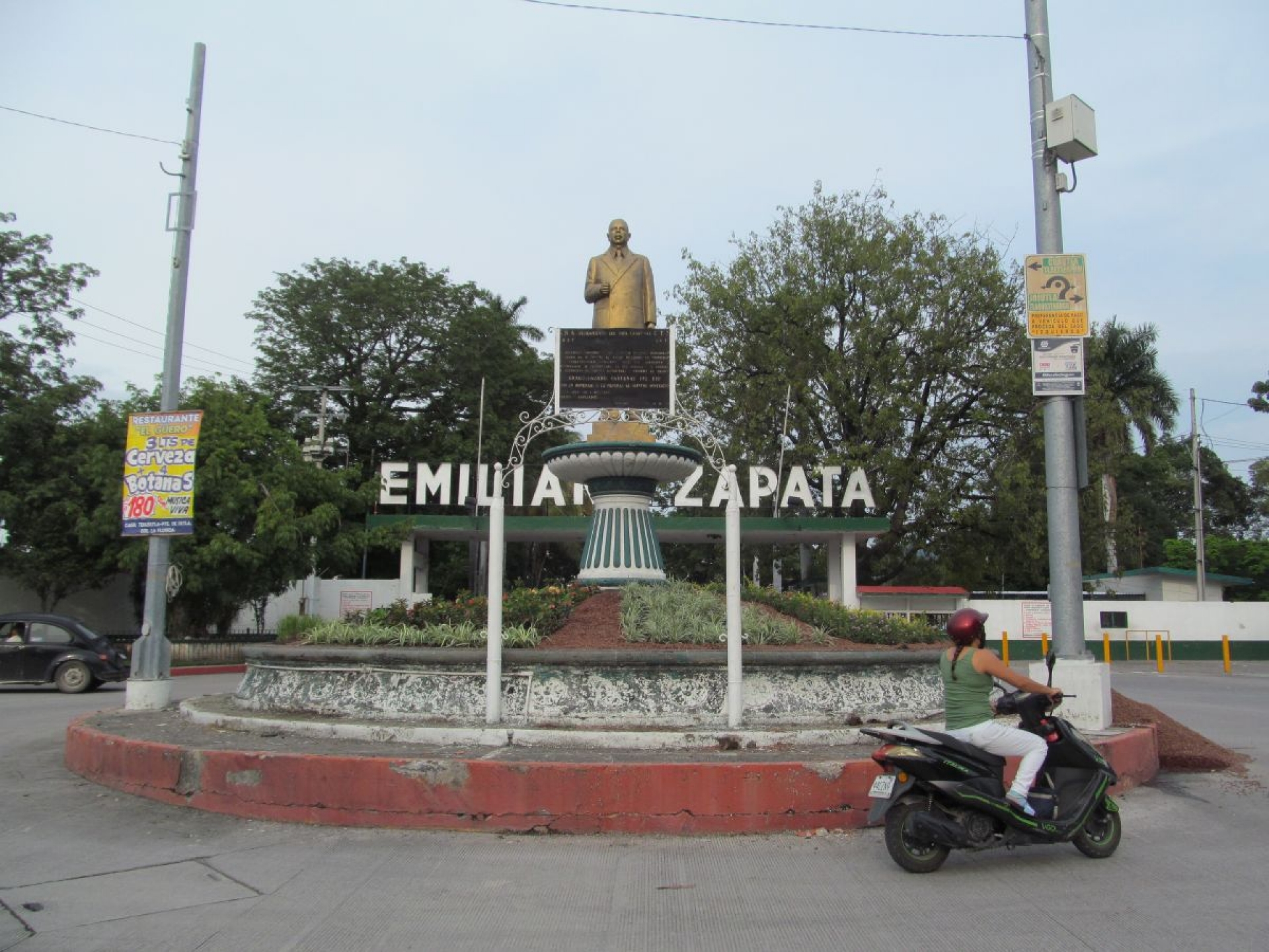 Transforman en jardinera la fuente de Lázaro Cárdenas de Zacatepec